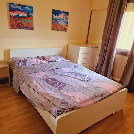 아파트 Apartamento 3 *